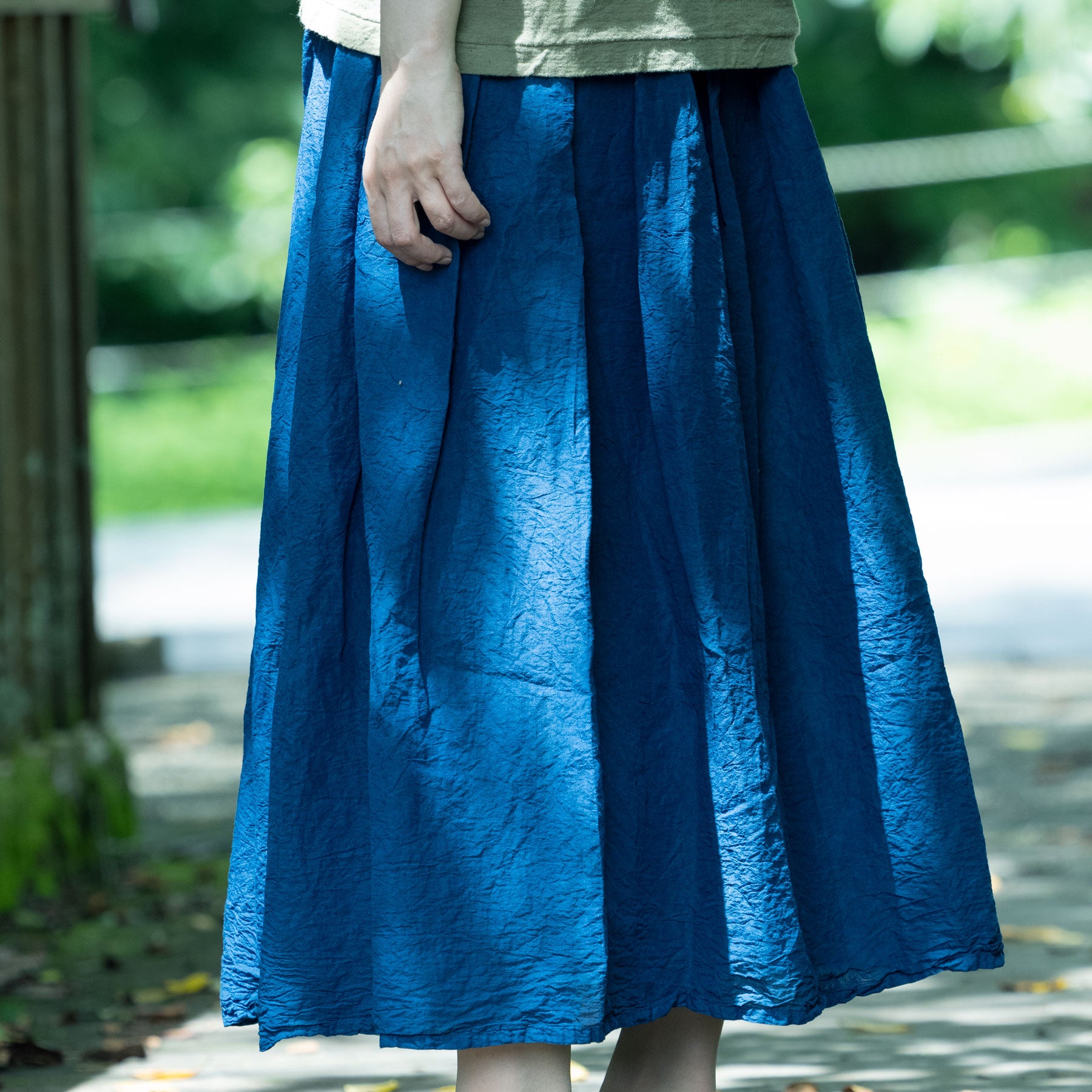 うさとの服　藍染スカート４枚剥ぎ 旅する藍とスカート【艶-TSUYA-SKIRT | JAPAN BLUE】 | inBetweenBlues